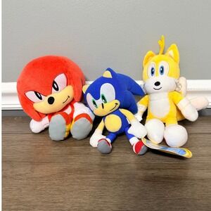 Sonic the Hedgehog Sonic, Tails, & Knuckles Plush Set